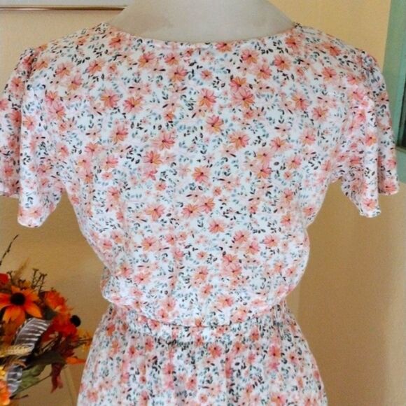 Heart & Heels Maxi Dress - Picture 5 of 11